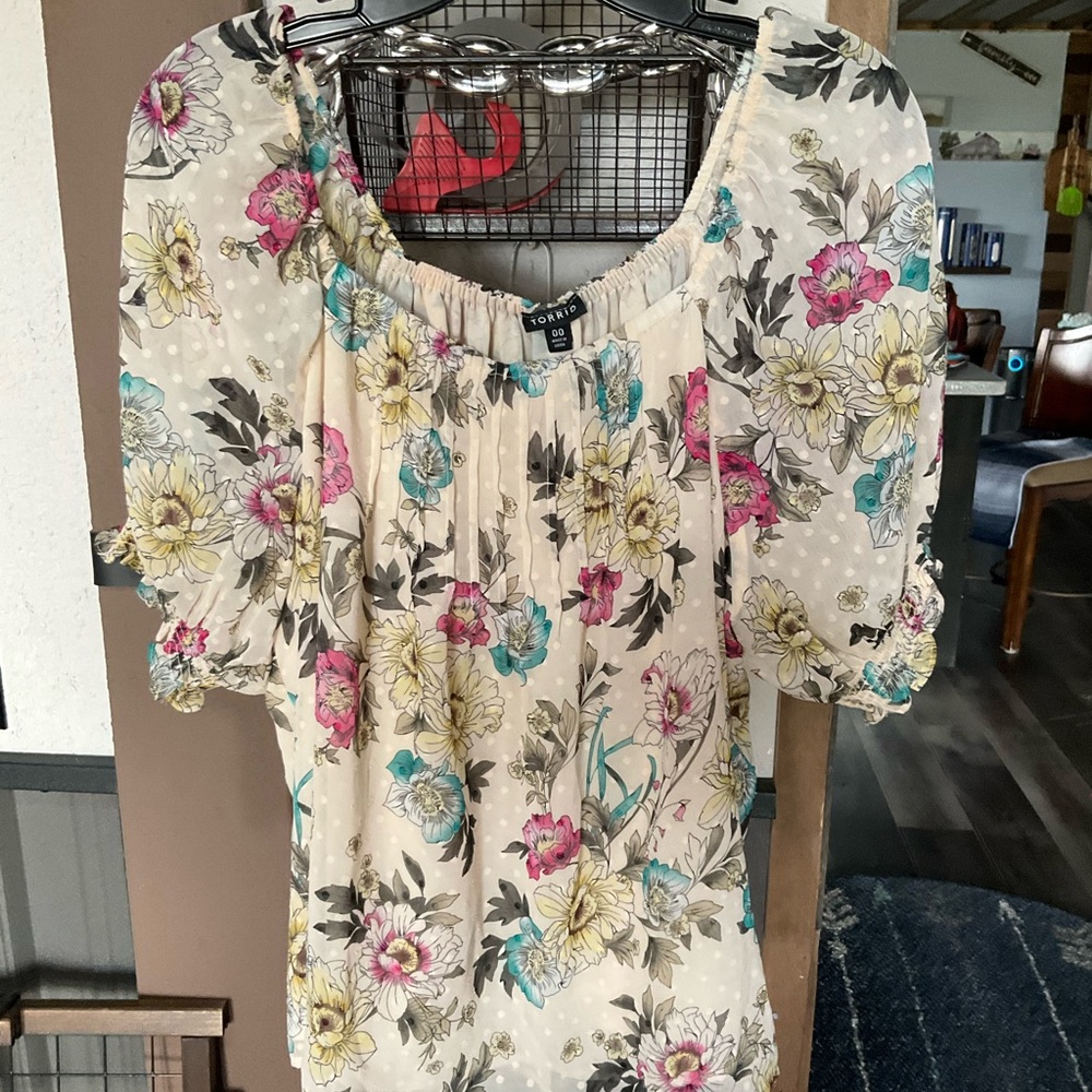 torrid Cream Floral Peasant Blouse with Pink, Yellow & Teal Accents
